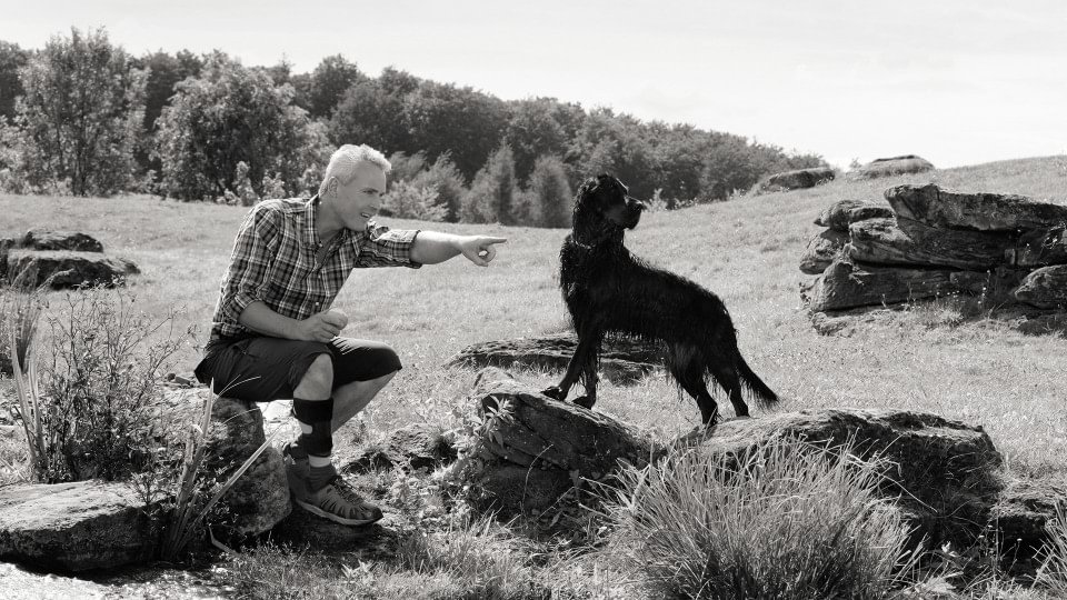 Henning con la WalkOn Reaction e il suo cane