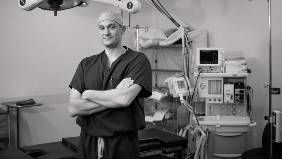 Matt works as a general orthopedist with the help of his Genium knee.
