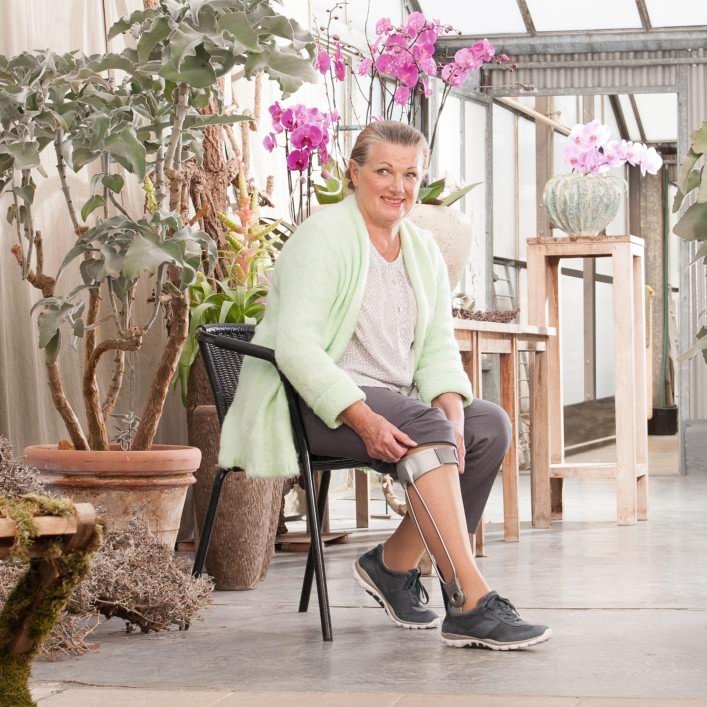 Karin enjoys life with osteoarthritis of the knee – and the Agilium Freestep 2.0.
