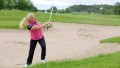 Golf ist für Caroline und ihren Triton Low Profile Fuß kein Problem.
