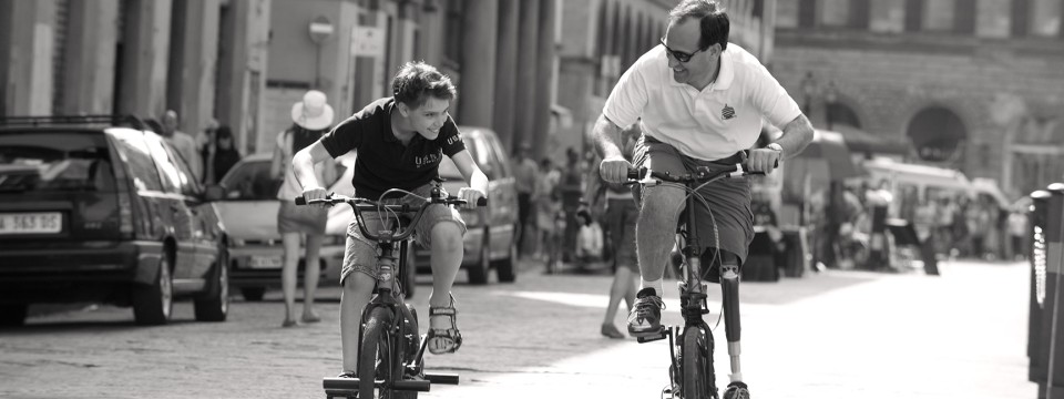 Massimo with C-Leg prosthesis biking.